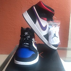 Air Jordan 1 Mid